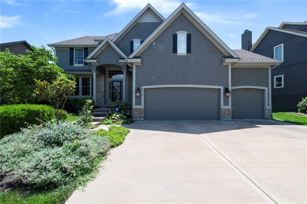 3713 W 155th Street Property Photo 1