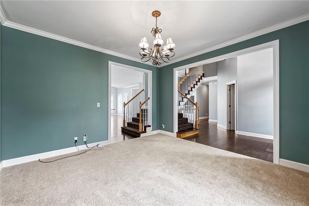 3713 W 155th Street Property Photo 8