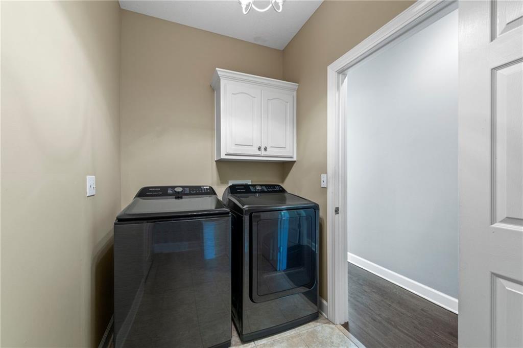 3713 W 155th Street Property Photo 10