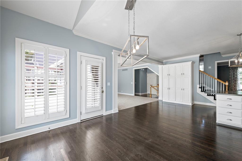 3713 W 155th Street Property Photo 23