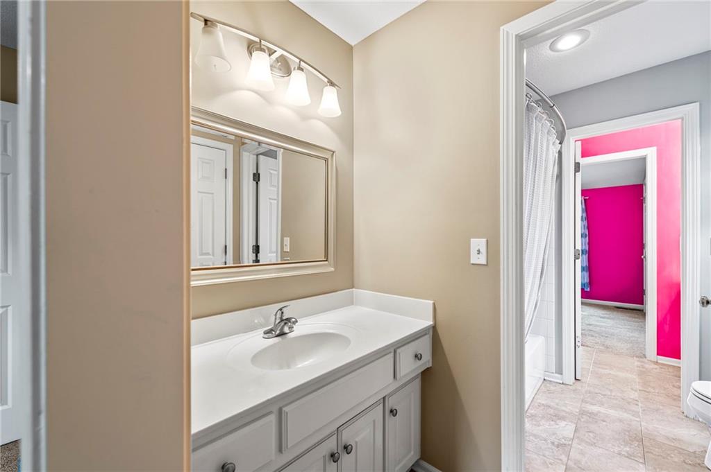 3713 W 155th Street Property Photo 31