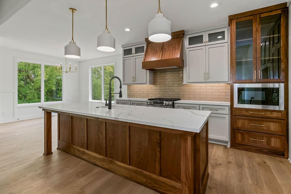 13985 Landon Street Property Photo 12