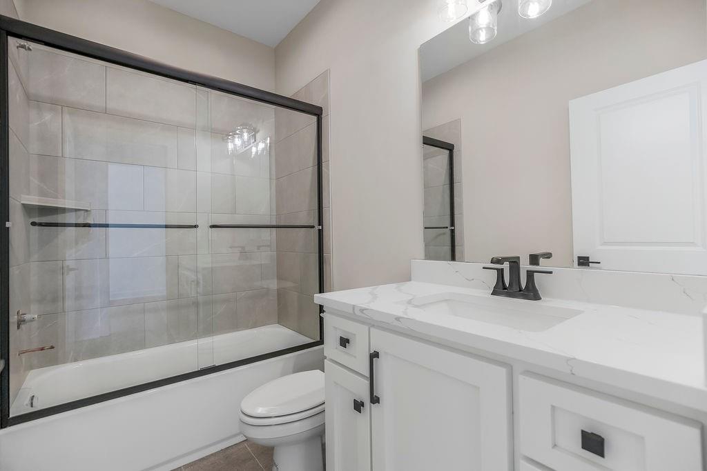 13985 Landon Street Property Photo 16