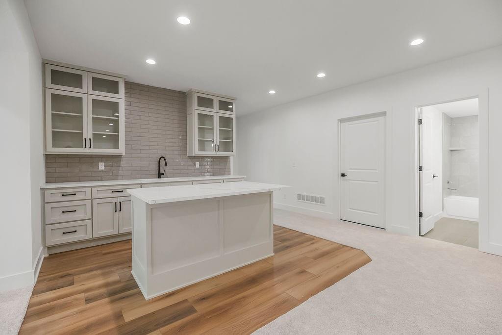 13985 Landon Street Property Photo 32