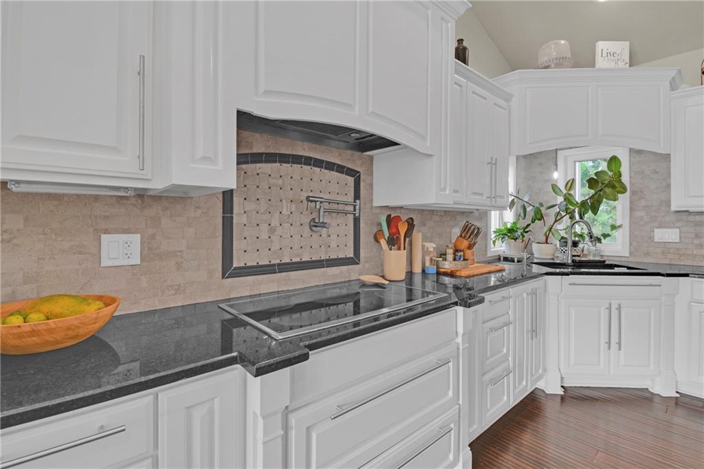 1402 Norfolk Drive Property Photo 11