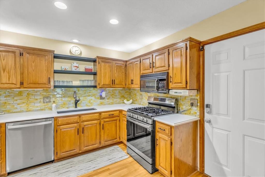 1401 Nw Birdseye Court Property Photo 6