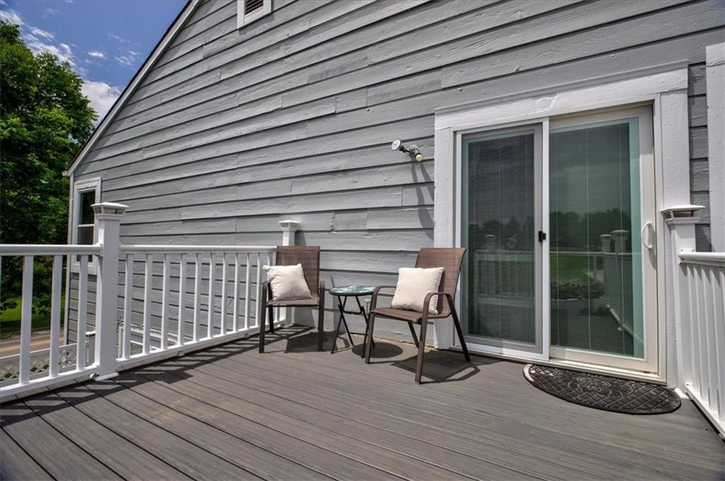 1401 Nw Birdseye Court Property Photo 24