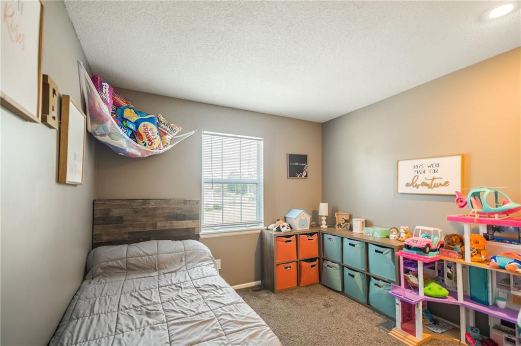 1052 Sw Twin Creek Drive Property Photo 21