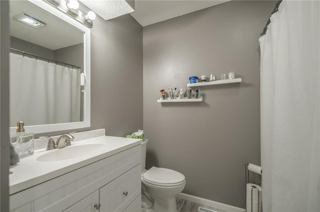 1052 Sw Twin Creek Drive Property Photo 23