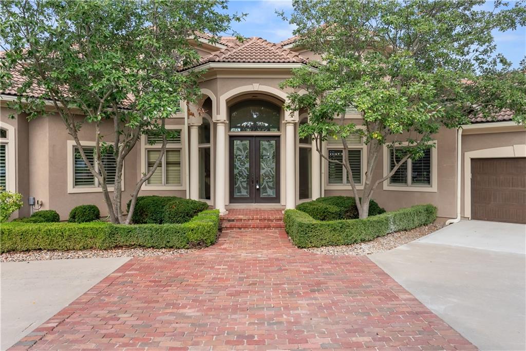 21310 E 34th Street Property Photo 1