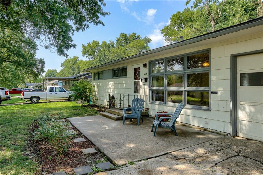 452 Park Drive Property Photo 2