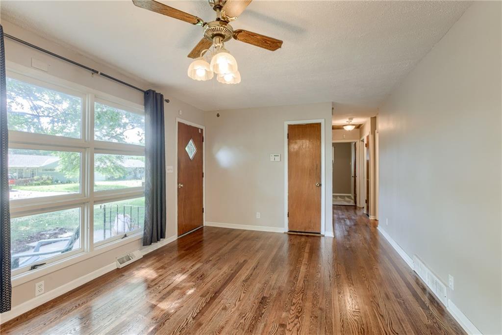 452 Park Drive Property Photo 5