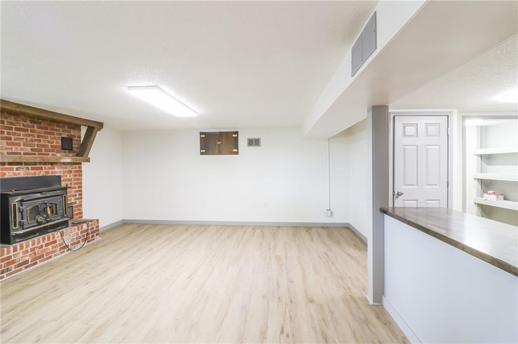 9033 Highway B Highway Property Photo 7