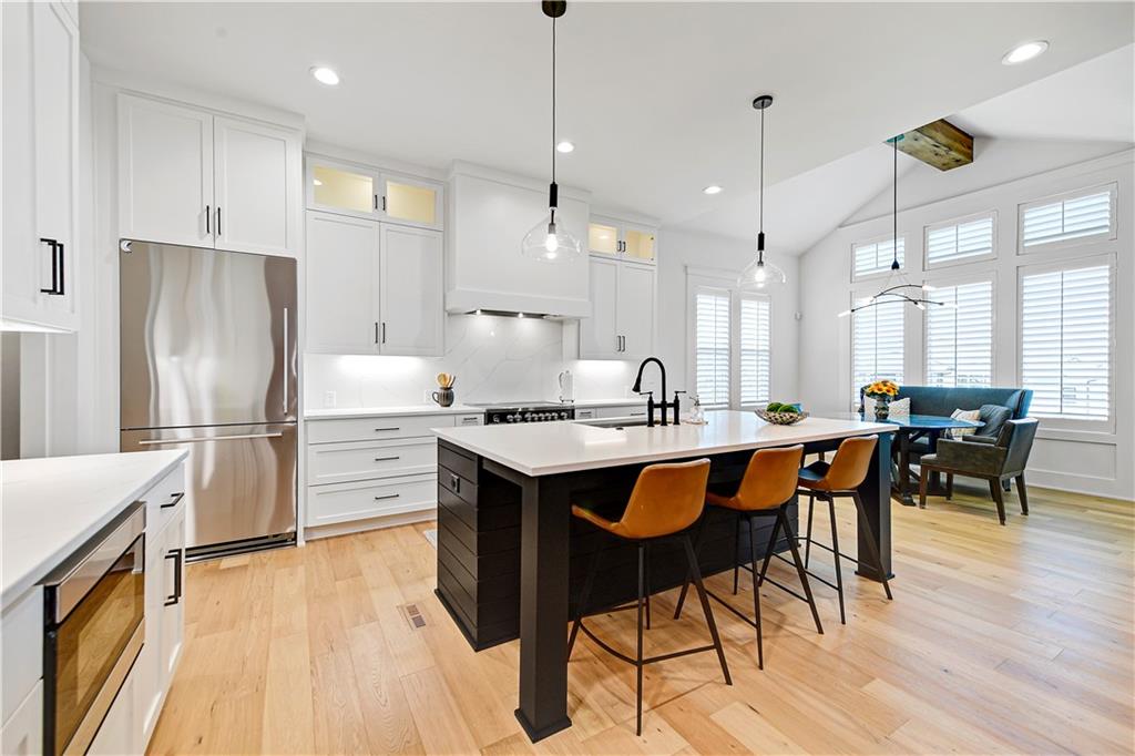 17401 Oakshire Street Property Photo 9