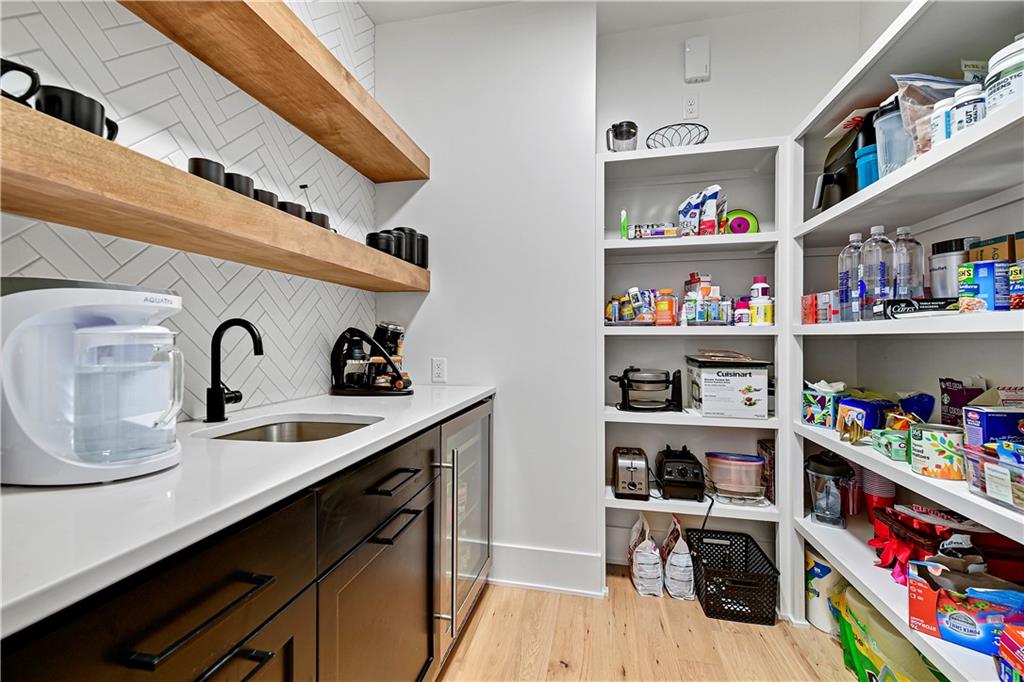 17401 Oakshire Street Property Photo 16