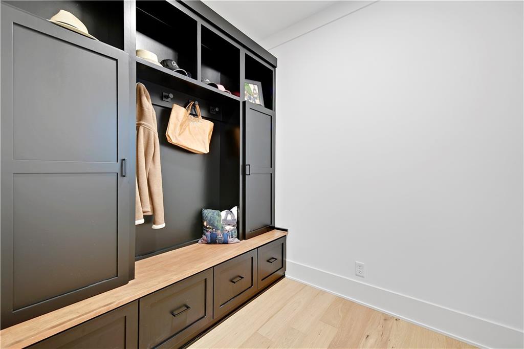 17401 Oakshire Street Property Photo 19