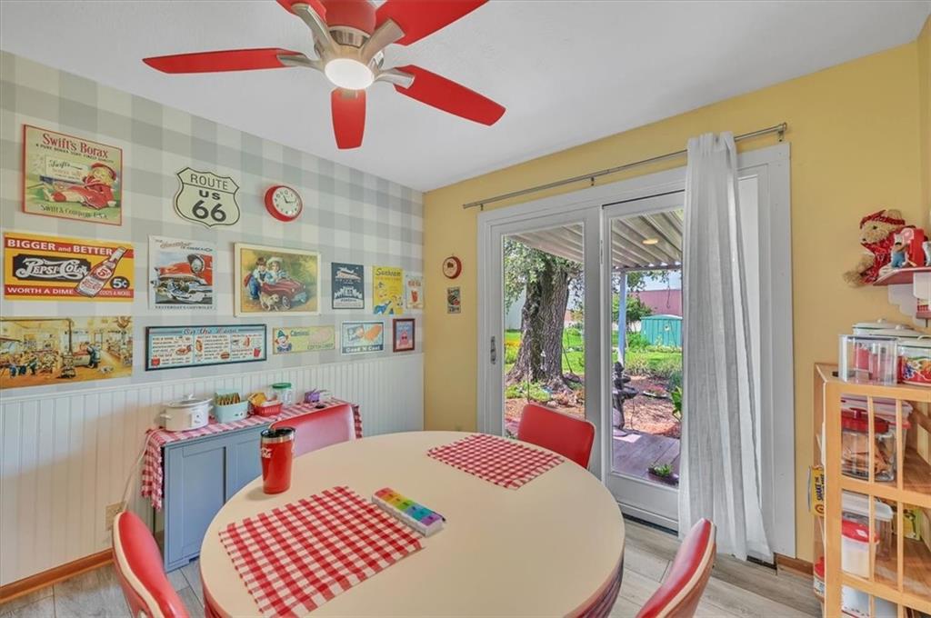 208 4th Street Property Photo 8