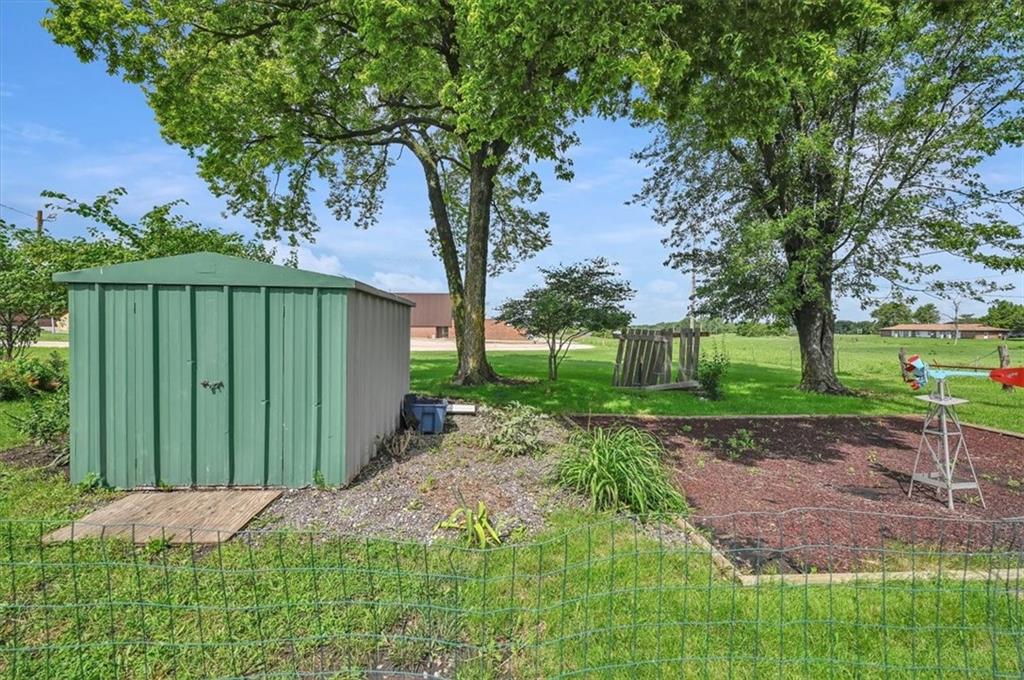 208 4th Street Property Photo 18