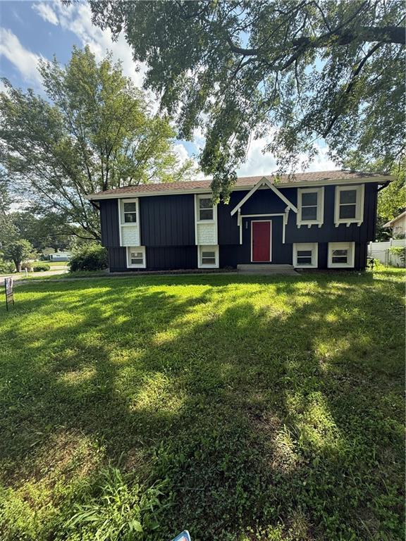 956 Ridge Drive Property Photo