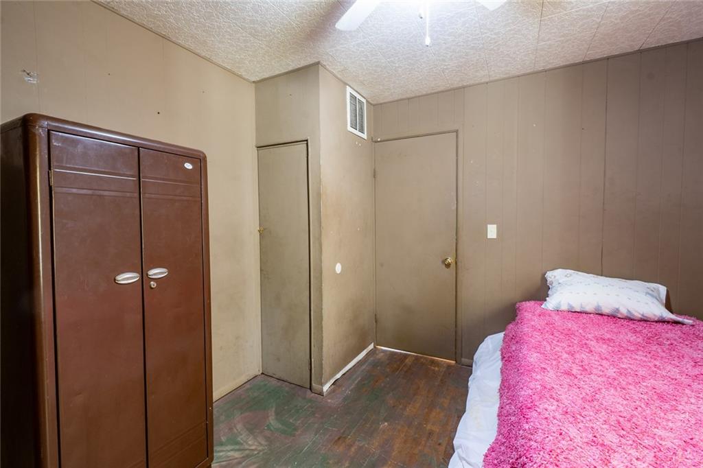 2409 W 1st Street Property Photo 19