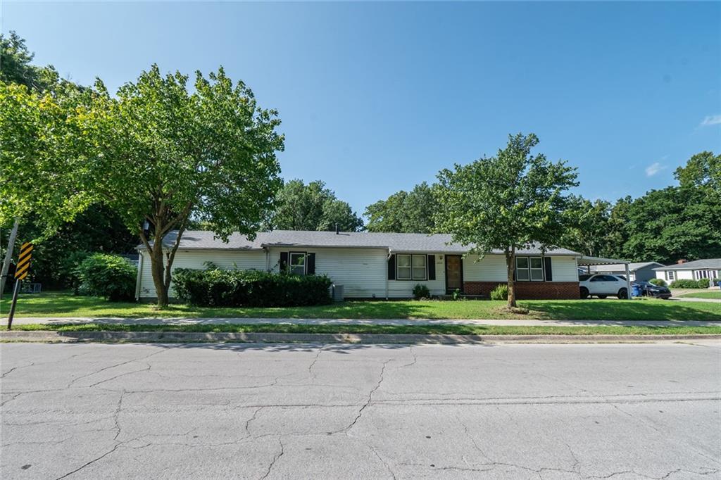 2409 W 1st Street Property Photo 24