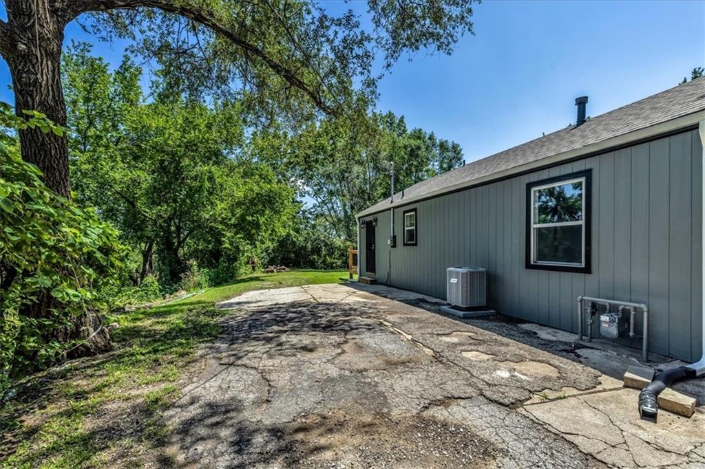 263 S 14th Street Property Photo 15