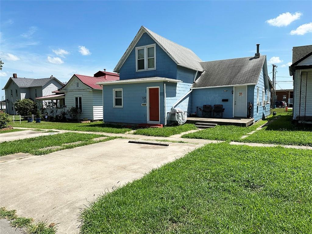 124 W 3rd Avenue Property Photo 1