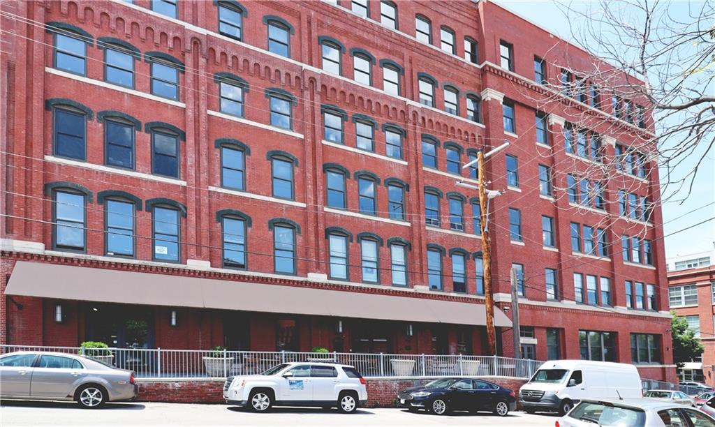 200 Main Street Property Photo 1