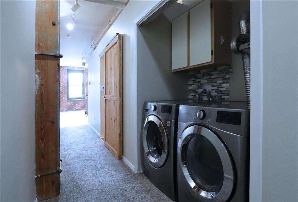 200 Main Street Property Photo 14