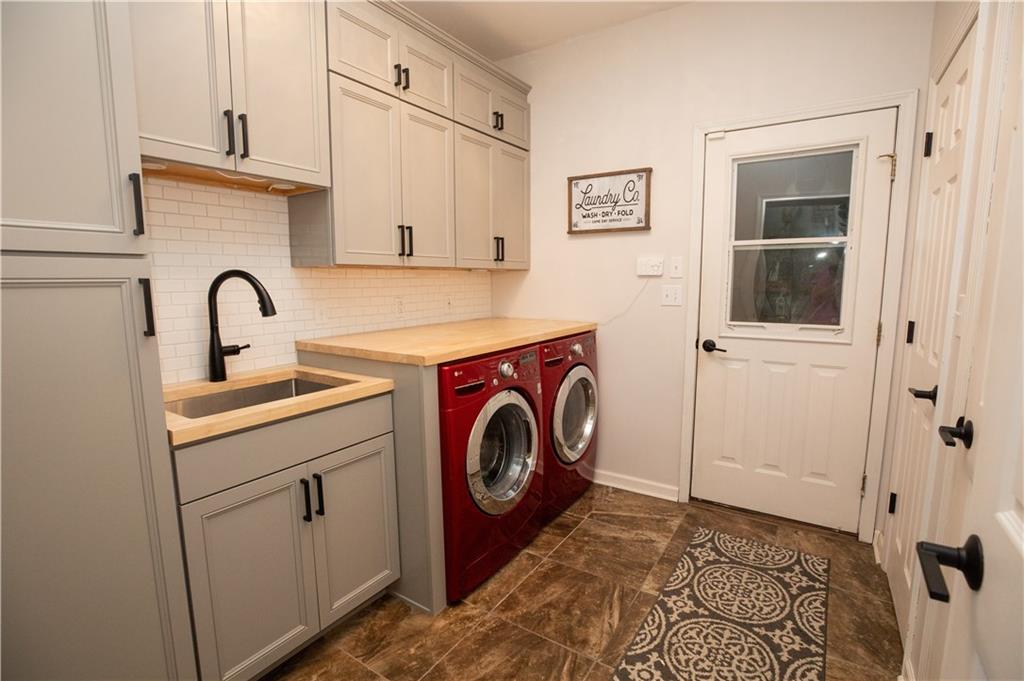 18001 E Hubach Hill Road Property Photo 17