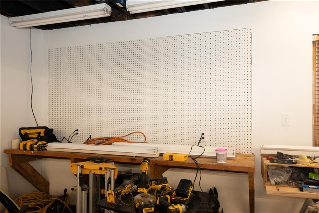 18001 E Hubach Hill Road Property Photo 41