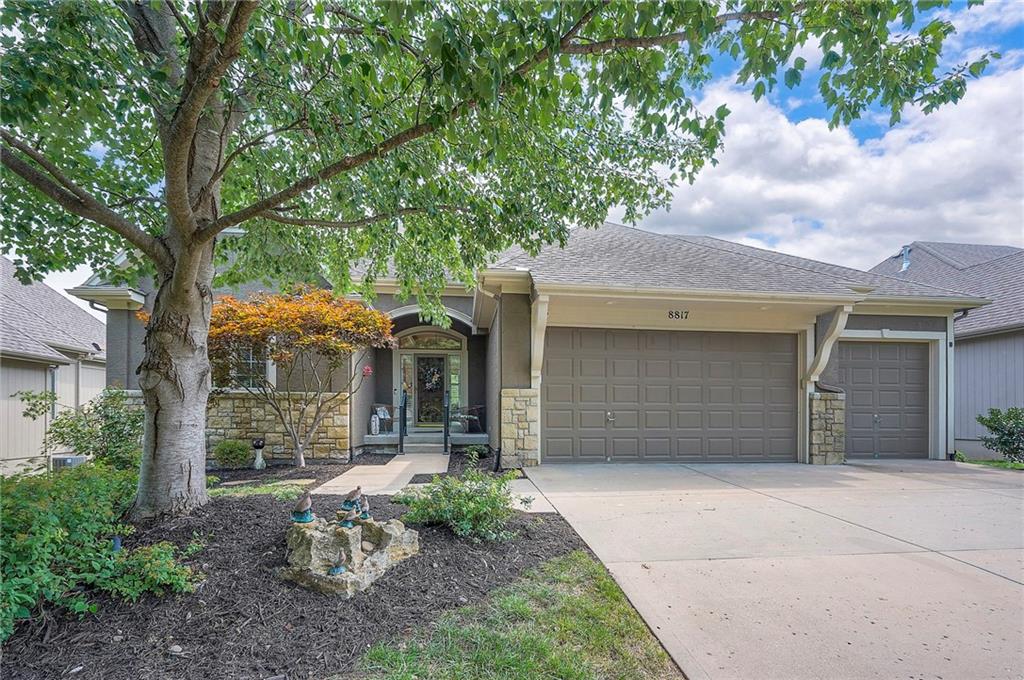 8817 W 160th Street Property Photo 1