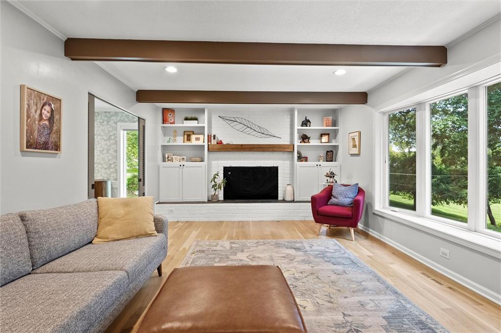 9815 Overbrook Road Property Photo 5