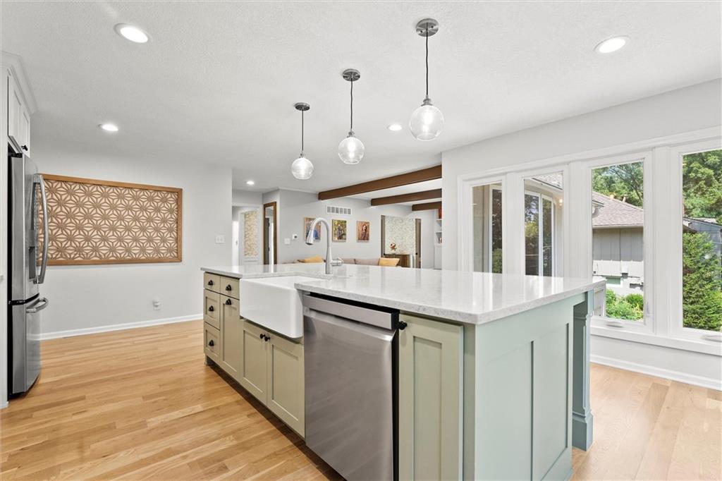 9815 Overbrook Road Property Photo 12