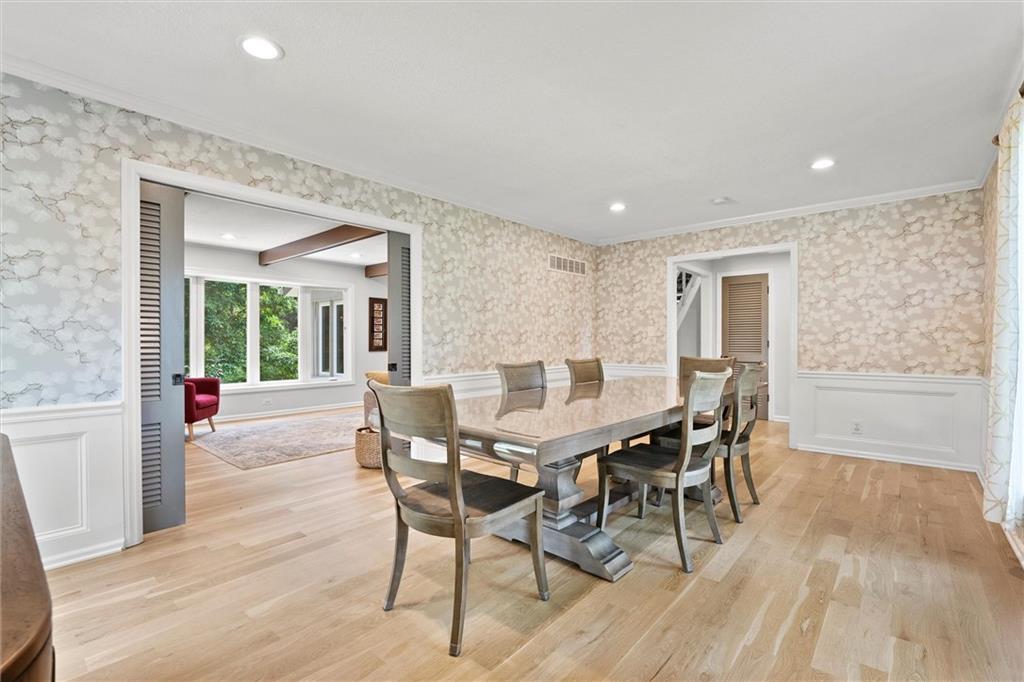 9815 Overbrook Road Property Photo 13