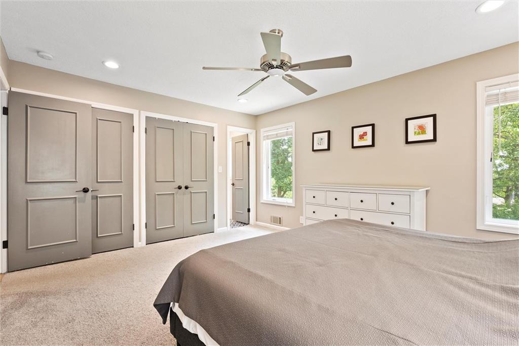 9815 Overbrook Road Property Photo 17