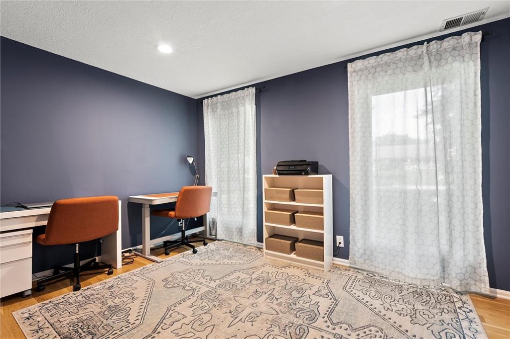 9815 Overbrook Road Property Photo 21