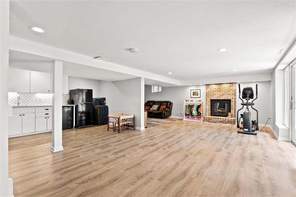 9815 Overbrook Road Property Photo 32