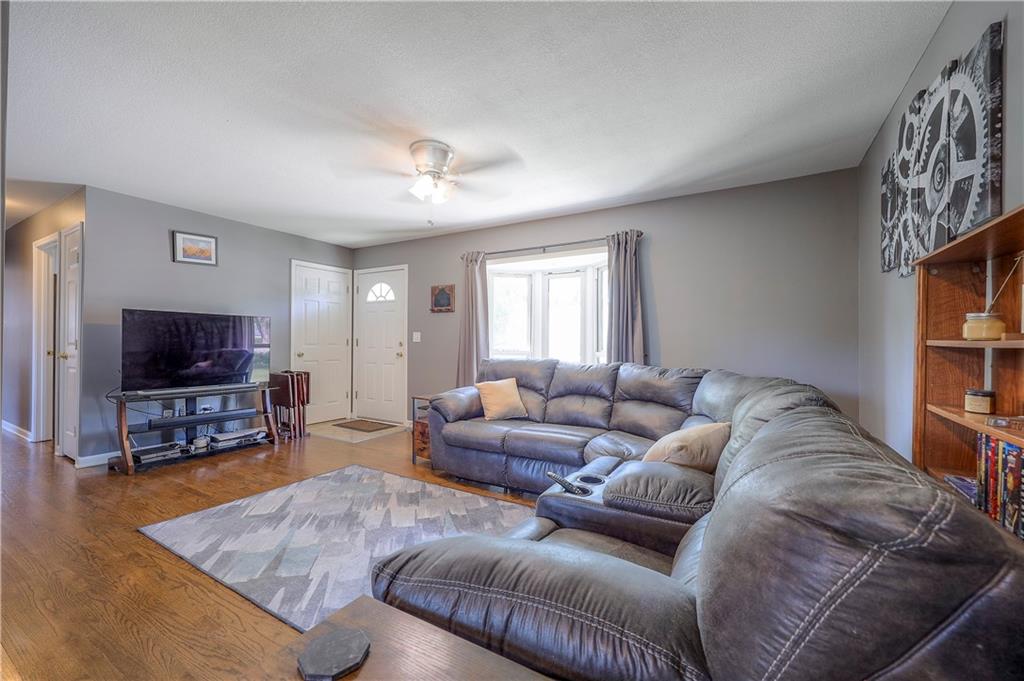 8516 Barnett Avenue Property Photo 4