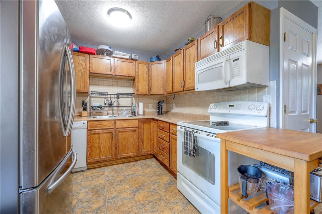 8516 Barnett Avenue Property Photo 7