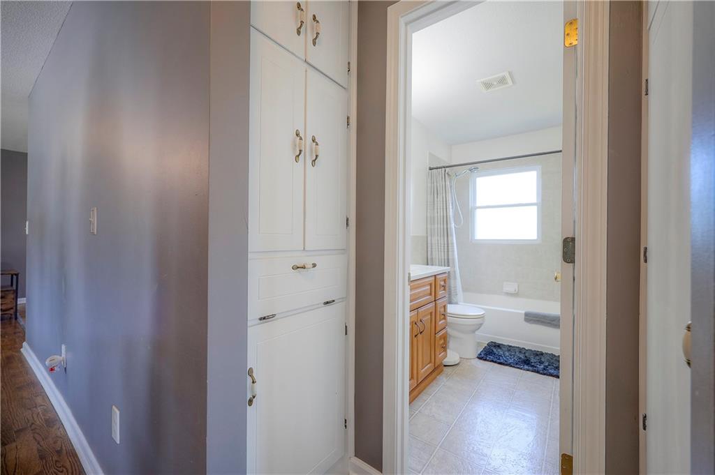 8516 Barnett Avenue Property Photo 14