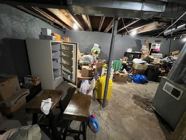 823 Greeley Avenue Property Photo 8