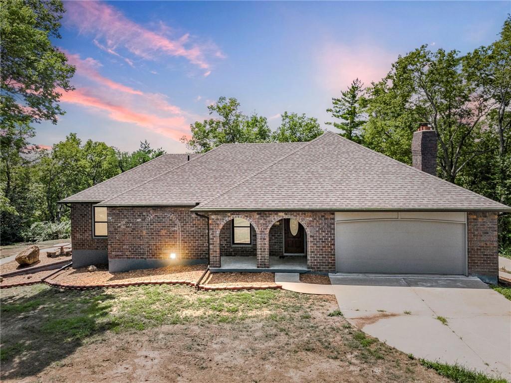 1000 Woodcliffe Drive Property Photo