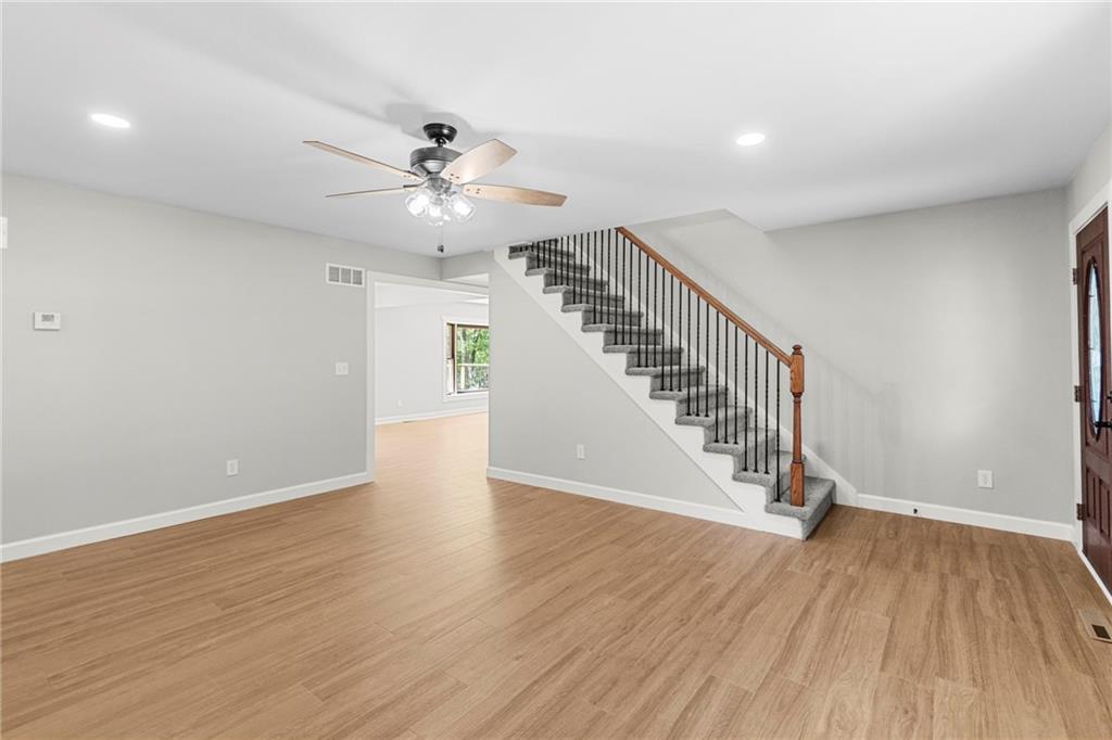 1000 Woodcliffe Drive Property Photo 5