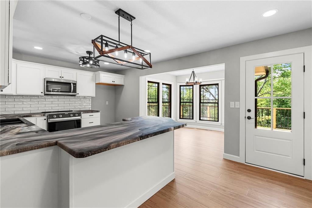 1000 Woodcliffe Drive Property Photo 9