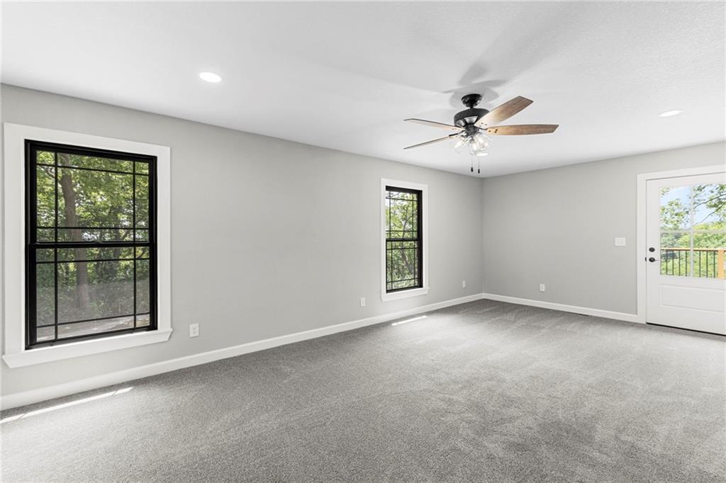 1000 Woodcliffe Drive Property Photo 15