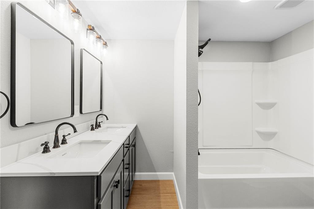 1000 Woodcliffe Drive Property Photo 24