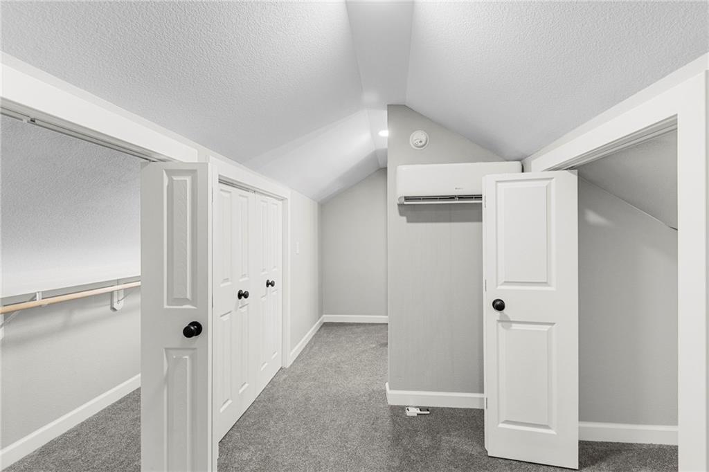 1000 Woodcliffe Drive Property Photo 32