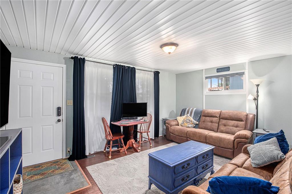 1321 Ne 44th Street Property Photo 4