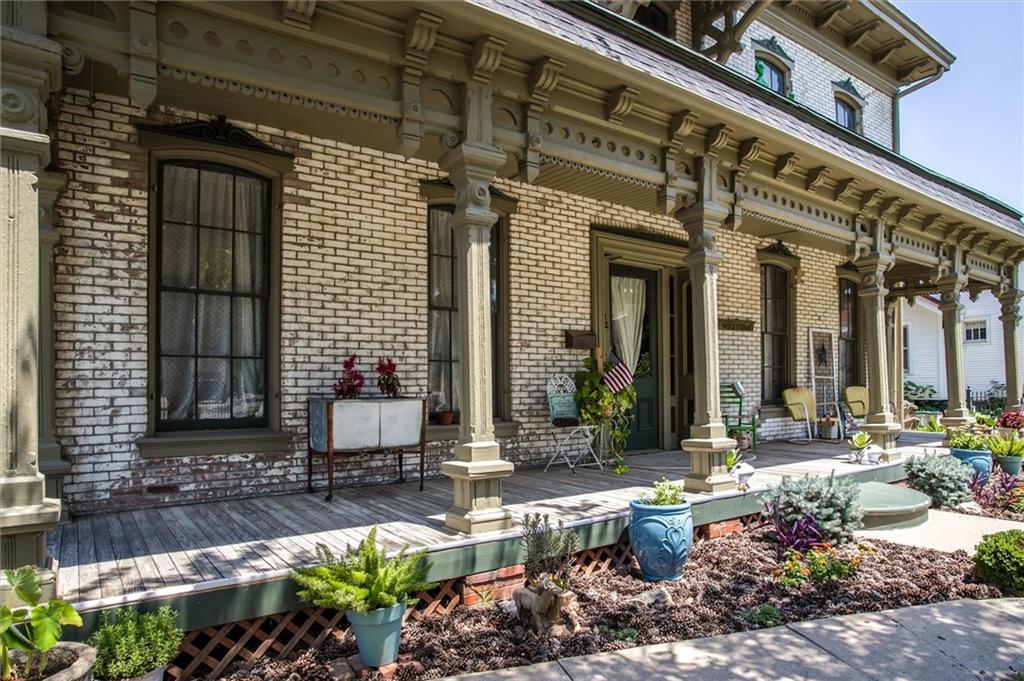 522 W Maple Avenue Property Photo 3